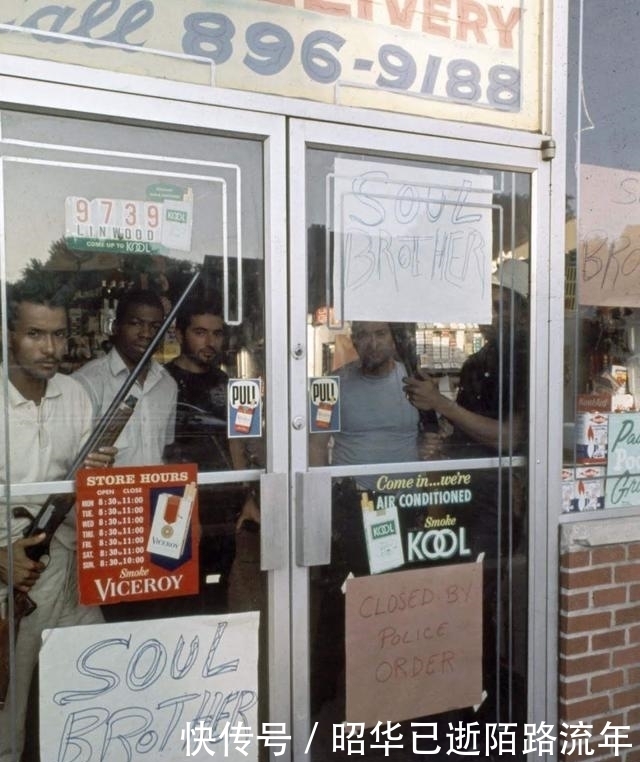  黑人|1967年底特律暴乱：美国总统派军队镇压，43人死亡，7200人被捕