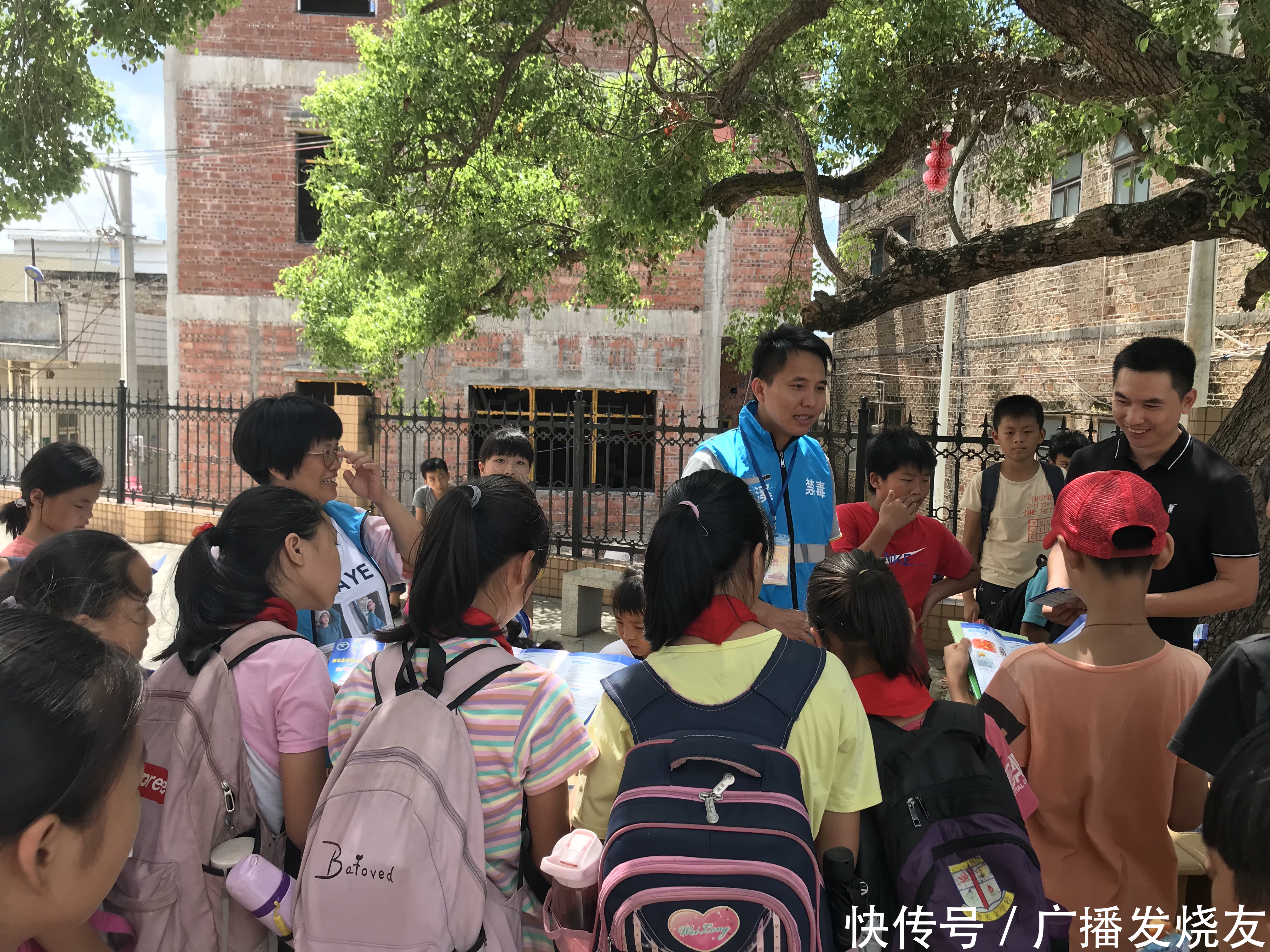  宣传|政社携手，禁毒宣传进社区