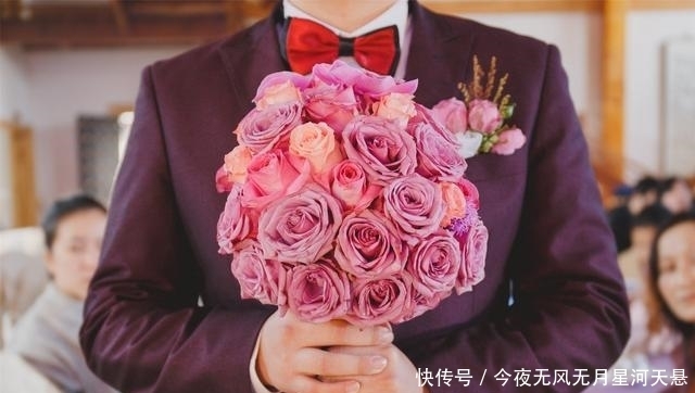 追求|心理学：被男人追求时，“腼腆”一点，其实是很有讲究的