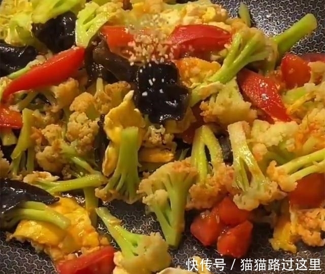 下饭|家常小炒花菜的超级简单做法，营养丰富口感脆甜，好吃又下饭
