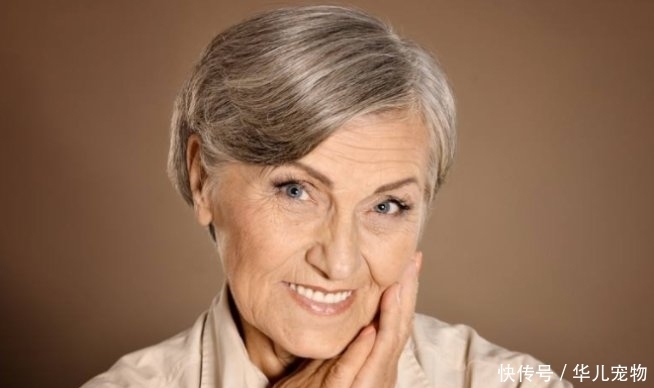 有钱|心理学:第一眼你觉得哪个老太太有钱?测你是平凡人还是人上人!