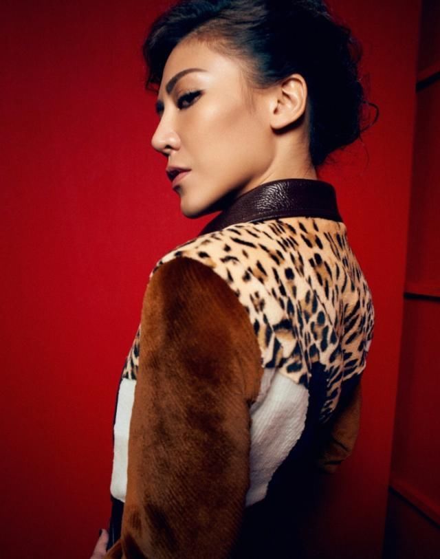 励志|被那英淘汰的学员,靠自己成“金曲歌后”,成功逆袭太励志