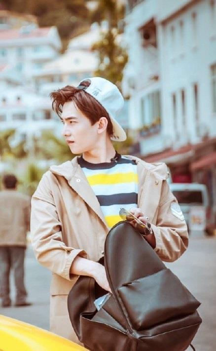  哥哥|时隔5年，杨洋常驻新综艺《元气满满的哥哥》，终于转型成功了