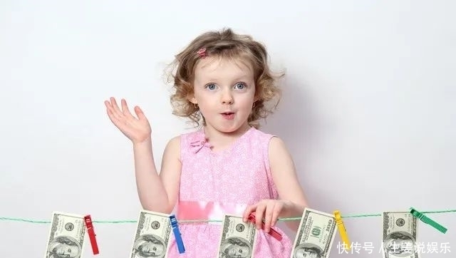  弄坏|女儿的万元书包被弄坏，幼儿园老师却阻止家长索赔，是为了孩子好