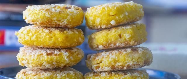 酸甜|糯米粉里加2个苹果,居然这么好吃,酸甜可口,每次上桌就抢光