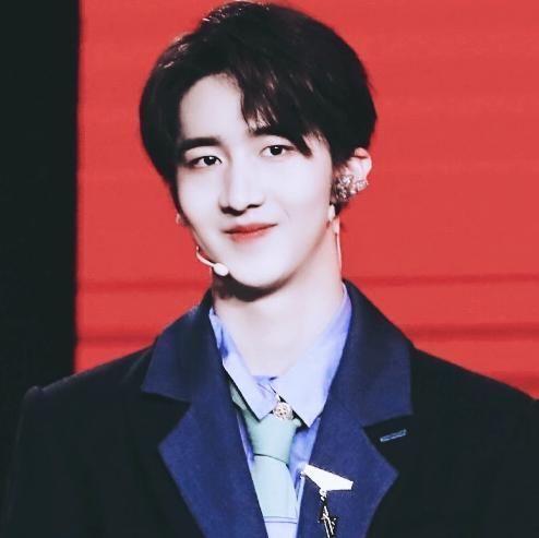 颜值|实力强劲的新兴男团R1SE,高颜值花美男让人眼前一亮