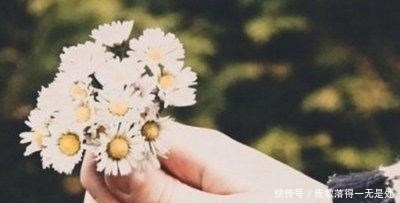 信息|成年人的友谊，回错一次信息就没有了