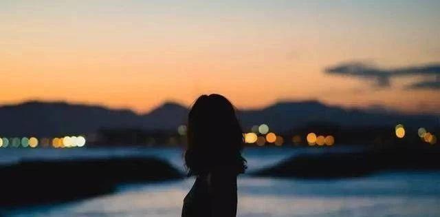 小心|心理学:抑郁者的崩溃,往往是悄无声息的!小心这“三低”症状