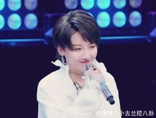 总决赛|C位内定?总决赛还没结束,某品牌官博就祝贺刘雨昕得了第一名!