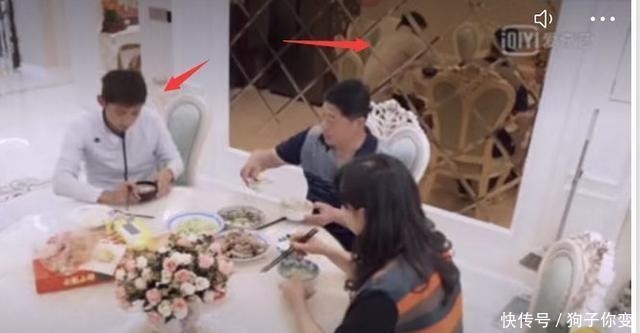  节目组|镜子反射画面跟实际动作不一样！综艺传“闹鬼”节目组回应了