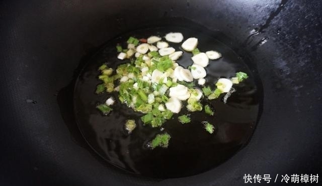 道菜|这道菜食材简单,价格实惠又养人,是秋季不能错过的一道美食