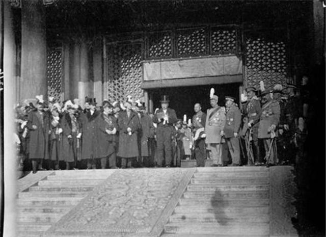 徐世昌|徐世昌当了3年中国元首，不到一月收复180万平方公里