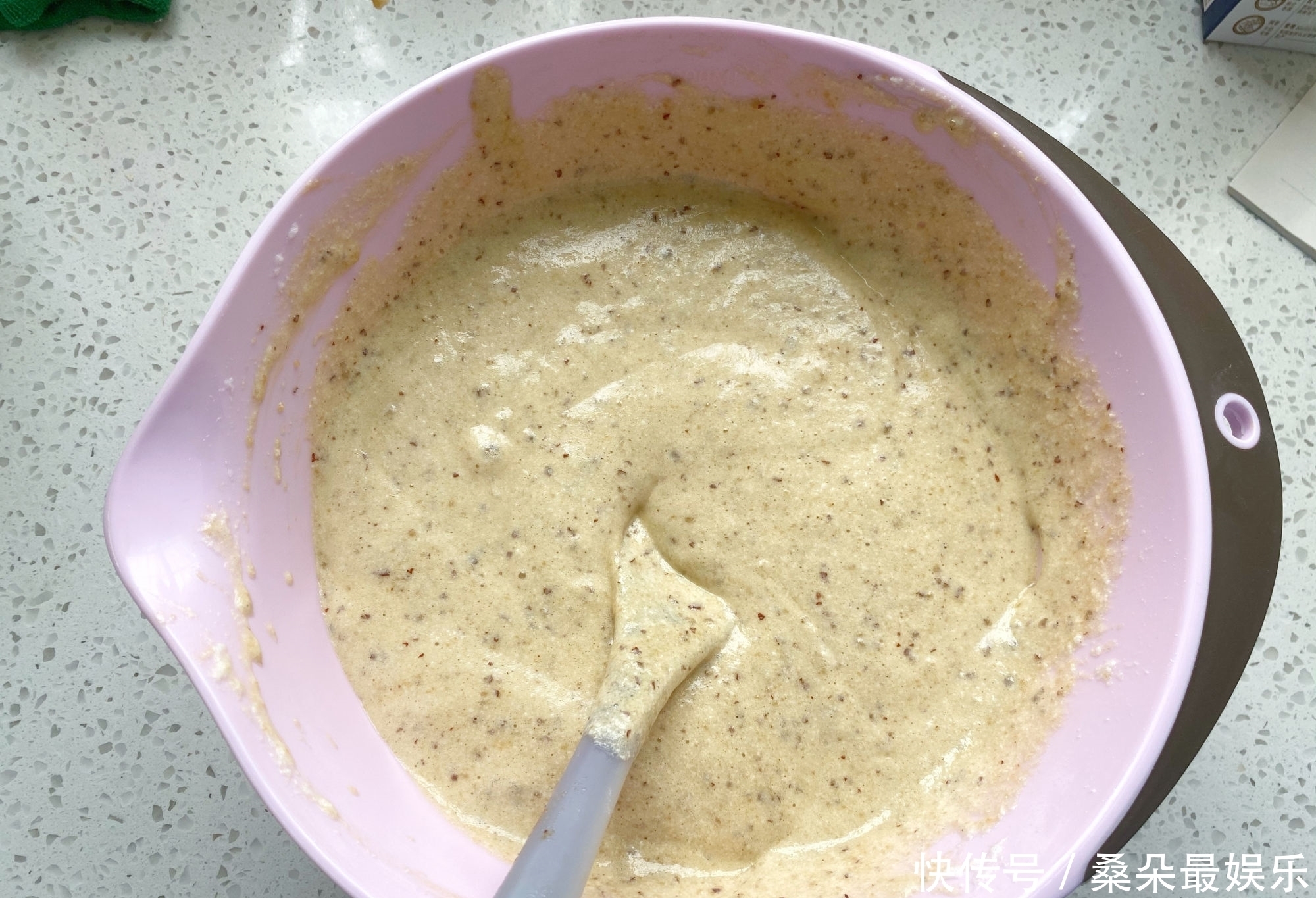  枣香|红枣别只会煮饭了，用来做蛋糕枣香浓郁，口感松软越吃越香