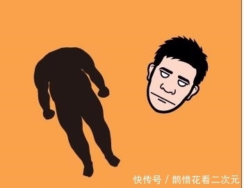 尴尬|妹子,太不顾及形象了,喝这么多酒,几个男生抬着回家,尴尬啊