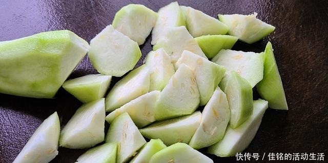 做法|大虾的家常做法,这样做出来的家常菜,又香又下饭,味道很棒