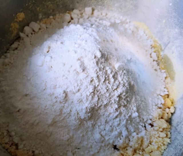 杂粮|玉米粉紫薯包,用玉米粉和紫薯做一款杂粮包,吃着非常棒