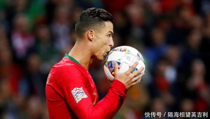  神奇|C罗封神之夜！一战刷爆8大神奇纪录，4大名嘴狂吹：永远的神