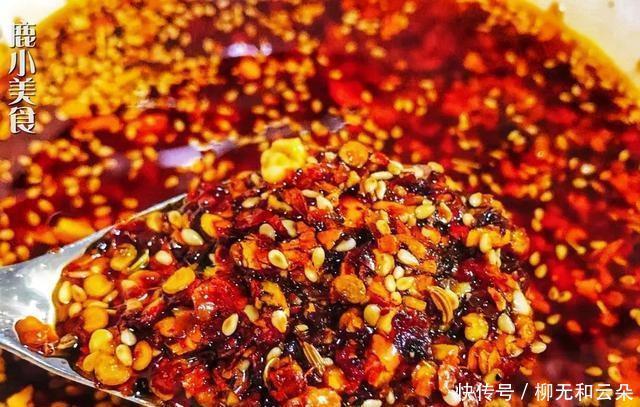 面条|这样炒辣椒油比买咸鲜更辣,小炒面条,凉辣可口