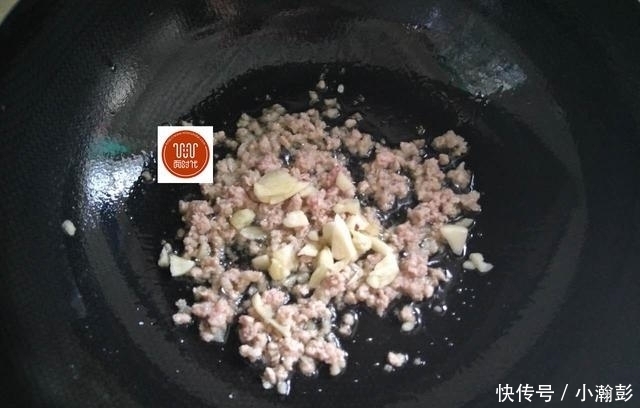 美食生活|我做的烧茄子,不油炸更入味,隔天就做一次,孩子多吃一碗饭!