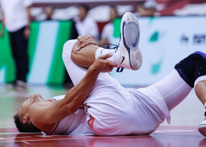 易建联|易建联重伤离场!赛季成就仍辉煌无比,他已统治CBA数据榜