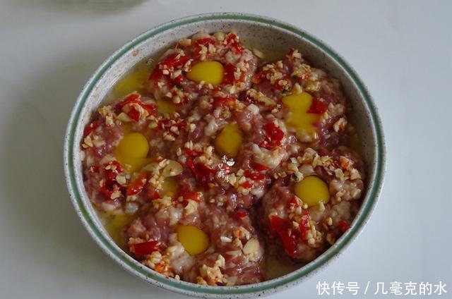  上桌|高温天，最爱做这菜，蒸一蒸就上桌，鲜嫩美味又营养！