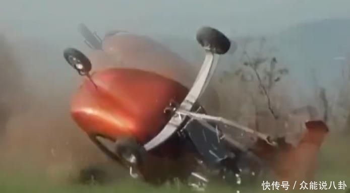  朋友|小伙斥资50万购买一架飞机，向朋友展示飞行，结果令人意外！