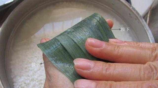  包出来都粽|包粽子，从不用水煮粽叶，1个小技巧粽子软糯清香更入味