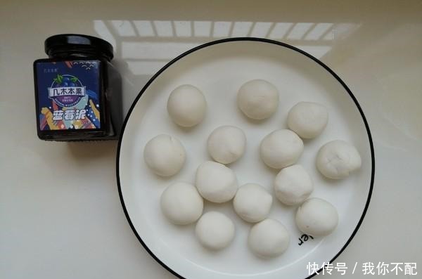 消极|此菜是个宝,加上馅简单搓一搓,开胃消极食,儿子一口吃了3个