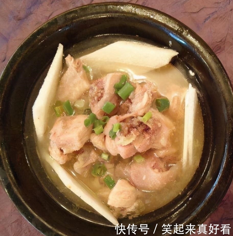  腥味|秋季正是吃鸭肉的好时候，烧制前给鸭肉洗个热水澡，这样才能无味