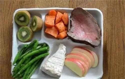 各国|各国学校食堂的午餐盘点,网友外国虽丰盛,还是喜欢中国的