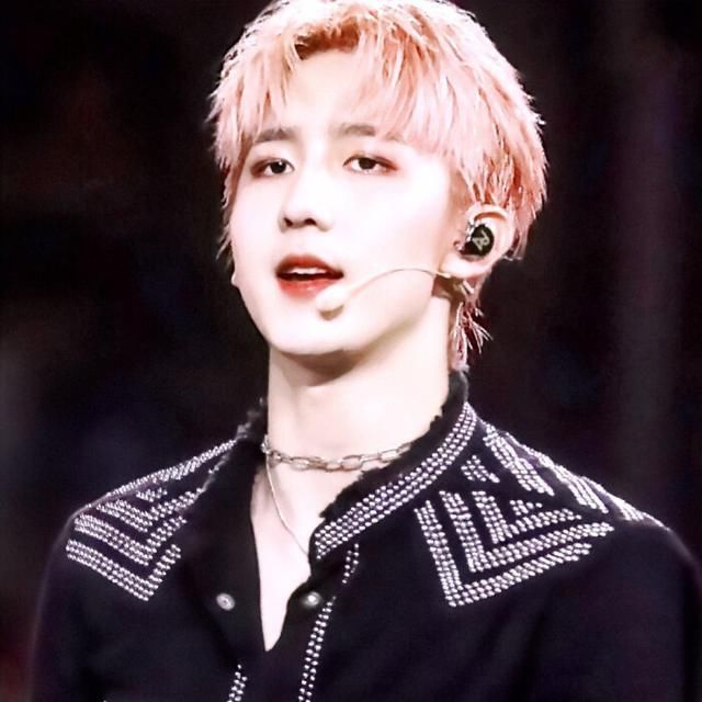 颜值|实力强劲的新兴男团R1SE,高颜值花美男让人眼前一亮