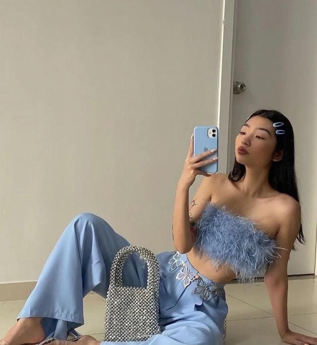 对镜|解锁对镜自拍技巧,分分钟在家拍出大片!