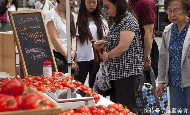异常|打了催红素的番茄,会出现以下3种“异常”,再买脑袋就短路