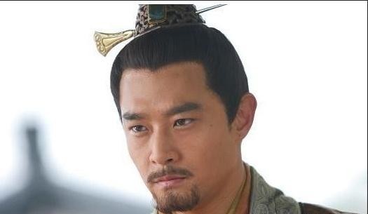 傀儡|史上最窝囊皇帝,当了13年的傀儡,却因一个女人崛起了