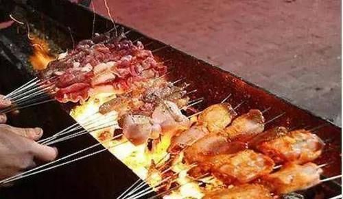 中国|看看美国烧烤,再看中国烧烤,胜负一目了然,网友:还是祖国好!