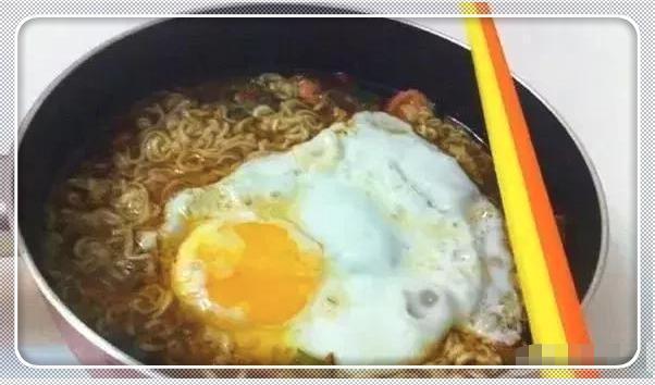 中国|中国人吃泡面只需要几分钟,韩国人没半个小时根本吃不完