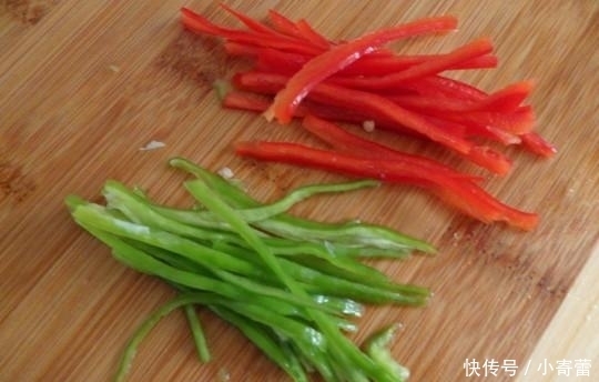 美食|猪肚为什么一炒就硬? 加上这一个步骤, 炒出来的猪肚又嫩又脆