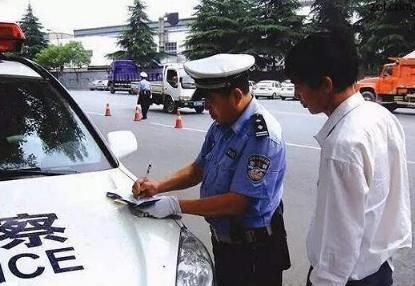 行车|因行车记录仪被交警扣12分,车主才知违反这两个条件,统统重罚