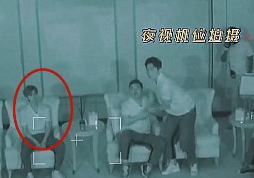 李晨|奔跑吧停电后,蔡徐坤淡定,沙溢害怕,看到郑恺baby,是老成员没错