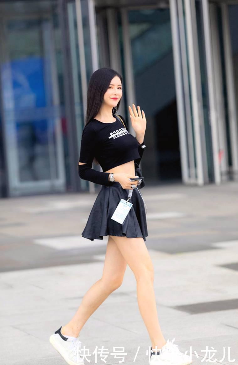 搭配|五彩斑斓的搭配,让你一秒找回青春,是不是比较清奇独特?