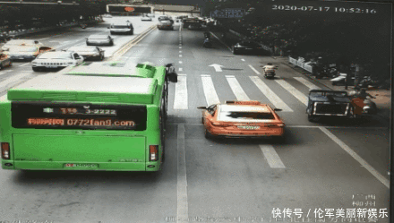 三中路三中|【礼让红黑榜】礼让斑马线 平安永相连