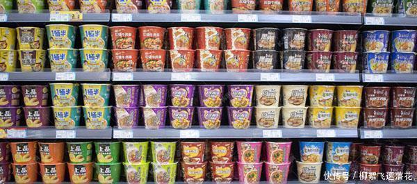 拌面|康师傅又放“大招”,这3种新口味征服吃货,让统一措手不及!