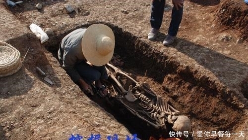 惨死|战国“机关墓”被盗,6名盗墓贼惨死墓中,考古家:他们已成文物