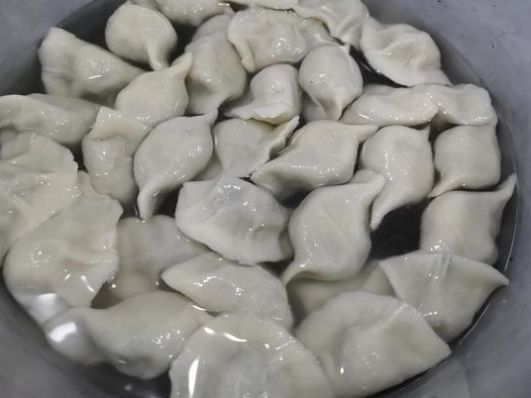 难怪|调饺子馅时,切记这2个要点,很多人不知道,难怪饺子不鲜也不香