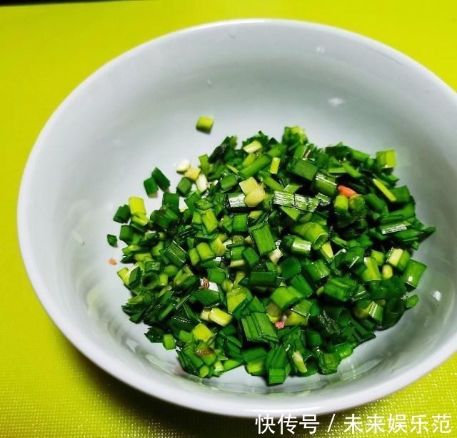  鸡蛋|吃腻了鸡蛋炒苦瓜，不妨来试试苦瓜鸡蛋饼