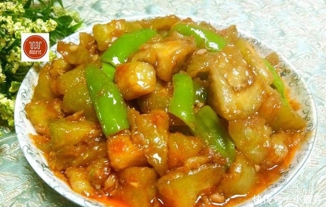 试试|红烧茄子家庭做法,软嫩入味,鲜香适口,吃多少都不腻,快试试吧