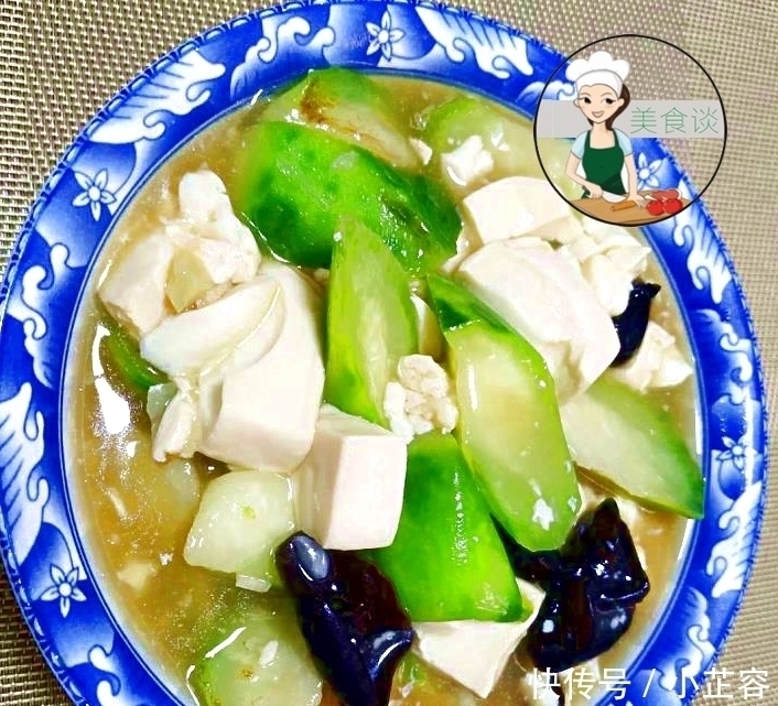  鲜美|三样素菜一起炒，实在太鲜美了，隔三差五做给孩子吃，营养又美味