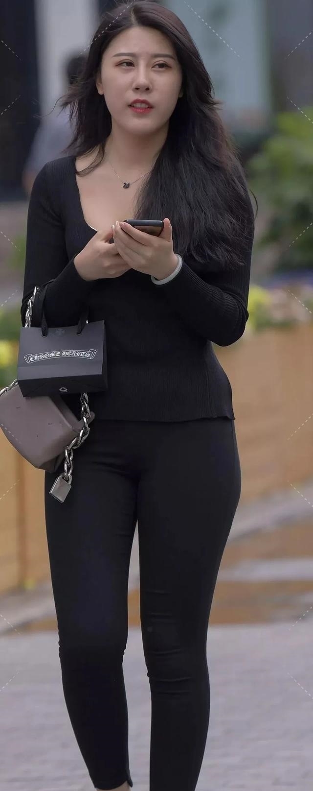 微胖|"微胖小姐姐夏日里个性穿搭,能给你带来不一样的视角盛宴"