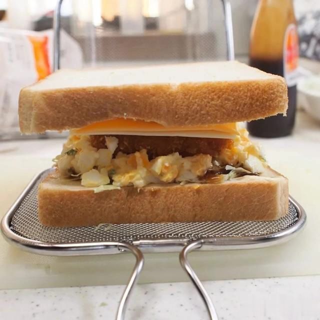  爸爸|霓虹爸爸热爱为家人制作美味菜肴，各种三明治光看着就超诱人