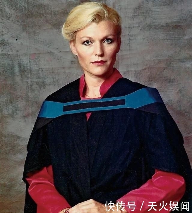 佩服|马斯克妈妈梅耶独家专访:单身母亲应该由衷地佩服自己